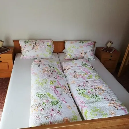 Haus Marion イェルツェンス